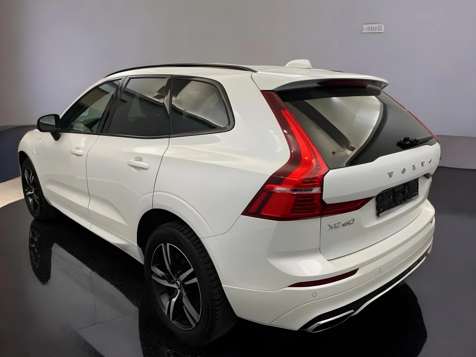 Volvo XC 60 T8 Recharge AWD R-Design Expression - foto 6