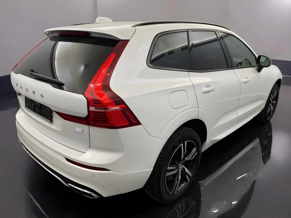 Volvo XC 60 T8 Recharge AWD R-Design Expression (4)