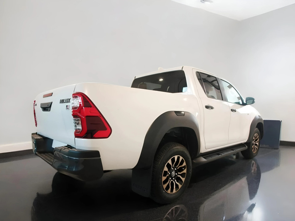 Toyota Hilux GR-Sport Double Cab 2.8 D-4D (3)