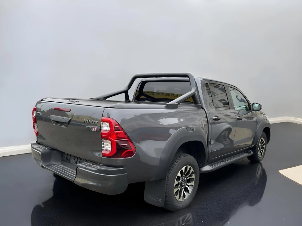 Toyota Hilux GR-Sport Double Cab 2.8 D-4D (4)