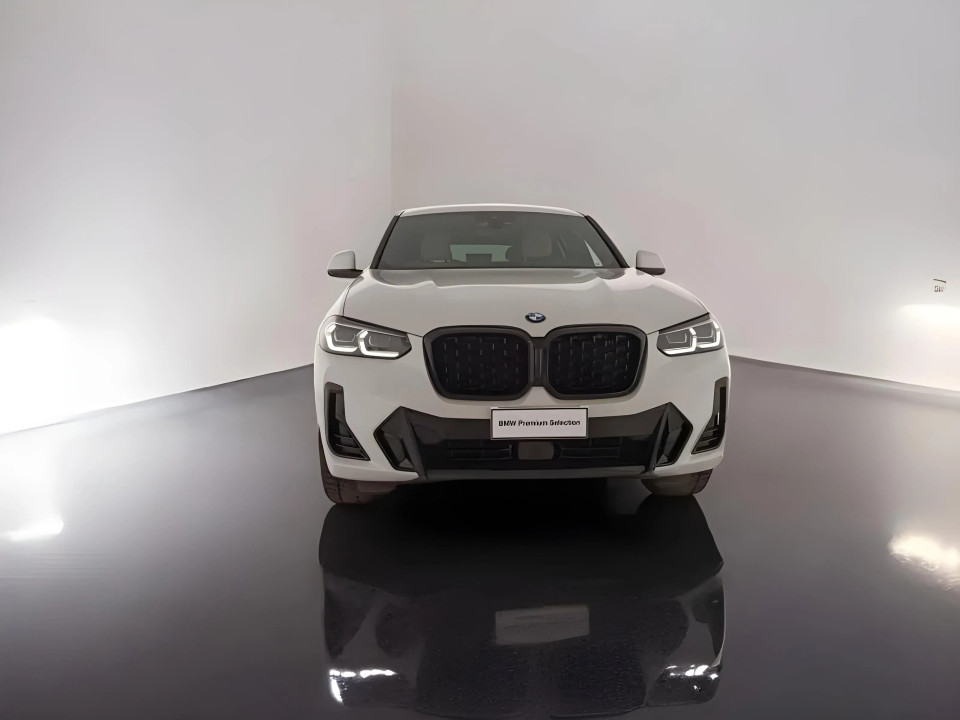 BMW X4 xDrive20d M-Sport (2)