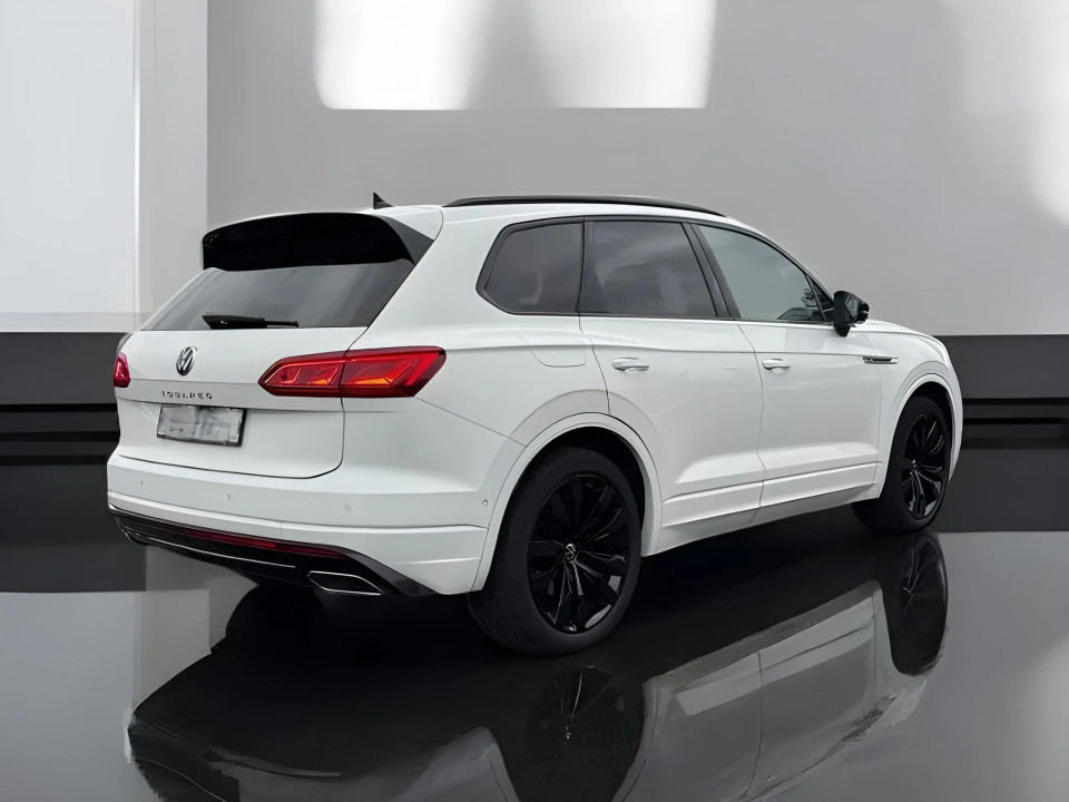 Volkswagen Touareg V6 3.0 TDI R-Line (3)