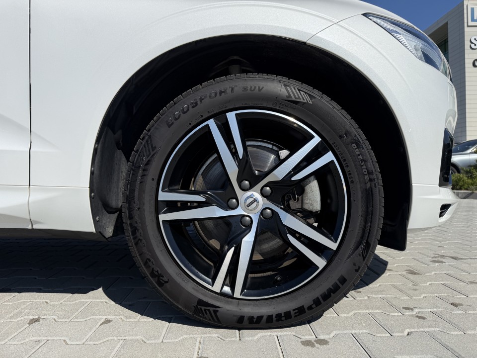 Volvo XC 60 T8 Recharge AWD R-Design - foto 33