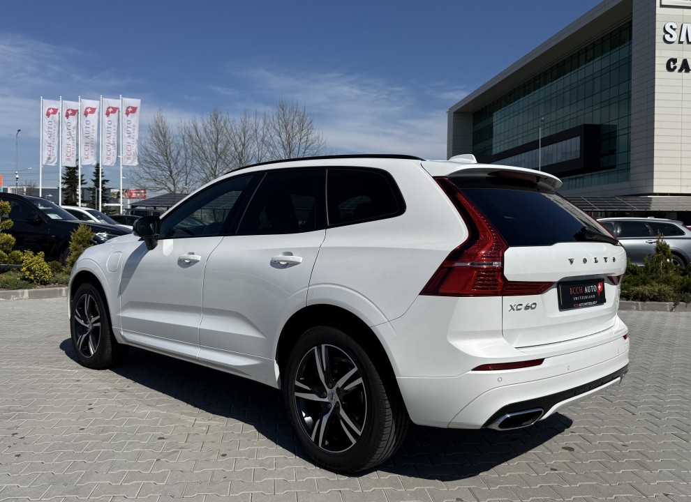 Volvo XC 60 T8 Recharge AWD R-Design (5)