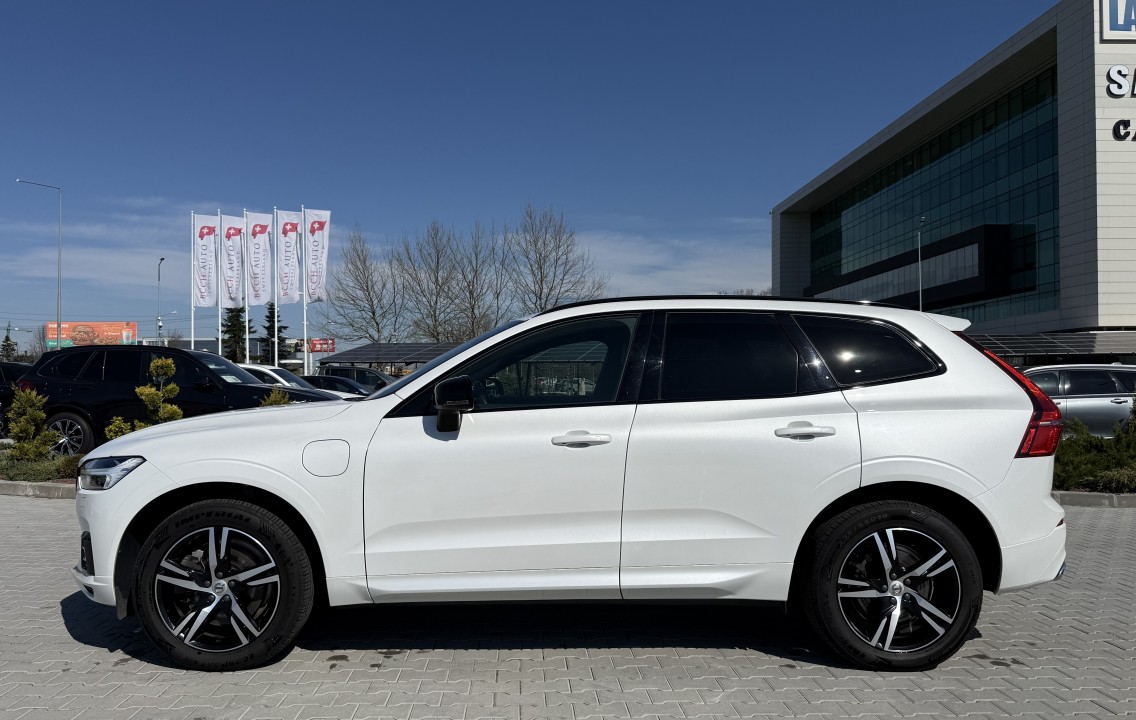 Volvo XC 60 T8 Recharge AWD R-Design - foto 6