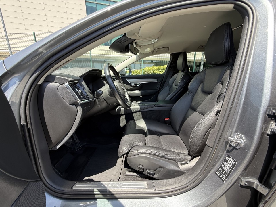 Volvo V90 Cross Country D4 AWD - foto 9