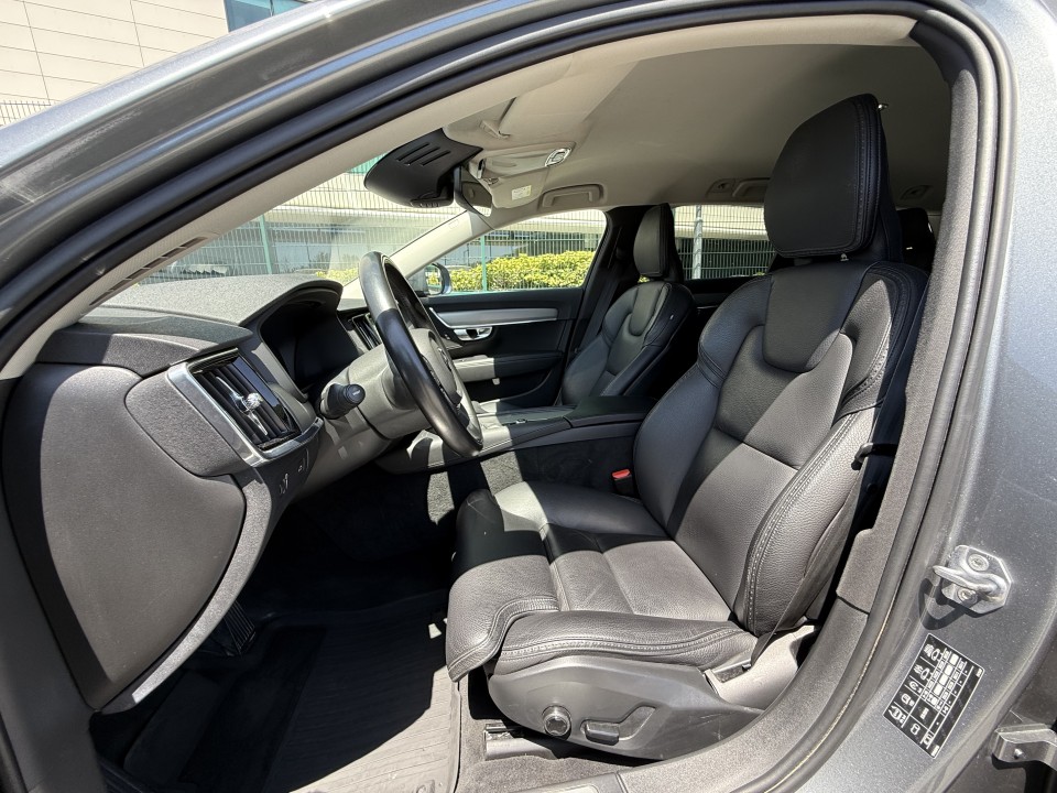 Volvo V90 Cross Country D4 AWD - foto 10