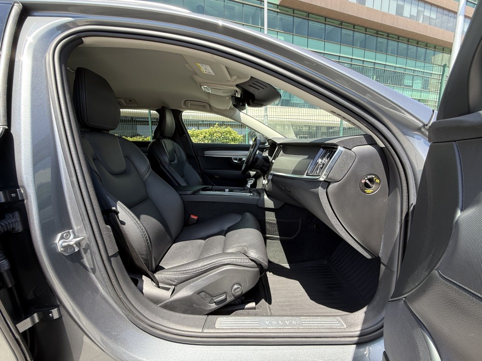 Volvo V90 Cross Country D4 AWD - foto 15