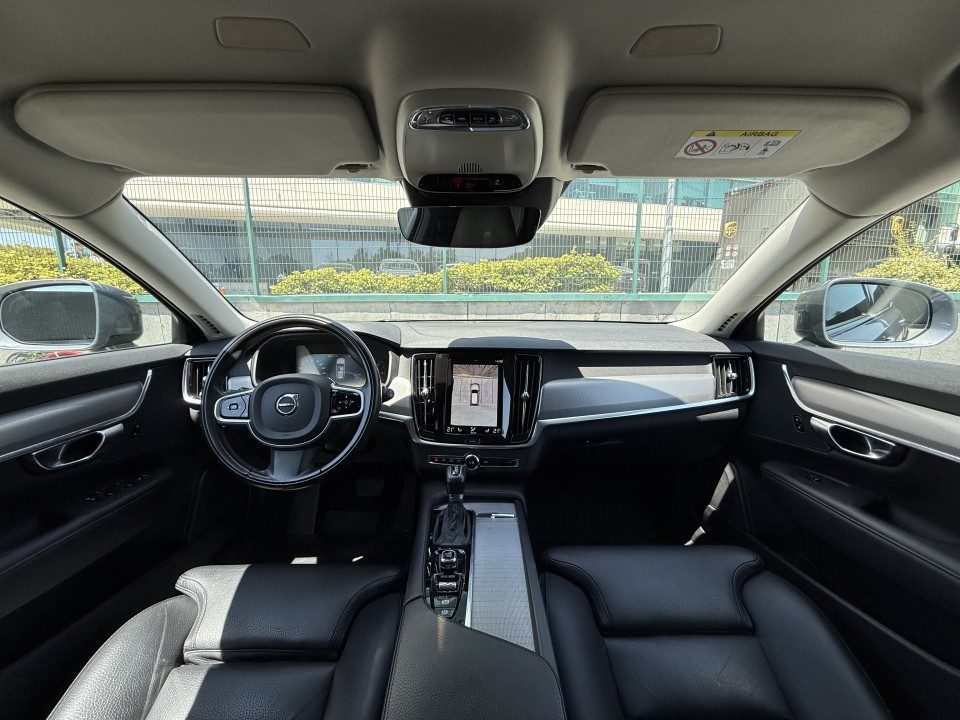 Volvo V90 Cross Country D4 AWD - foto 21