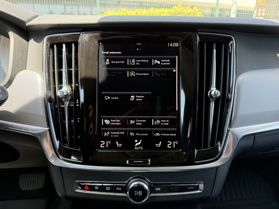 Volvo V90 Cross Country D4 AWD - foto 27