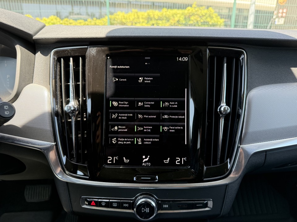 Volvo V90 Cross Country D4 AWD - foto 28