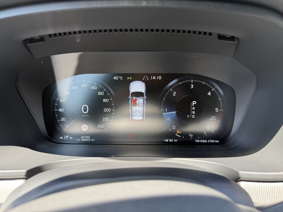 Volvo V90 Cross Country D4 AWD - foto 23