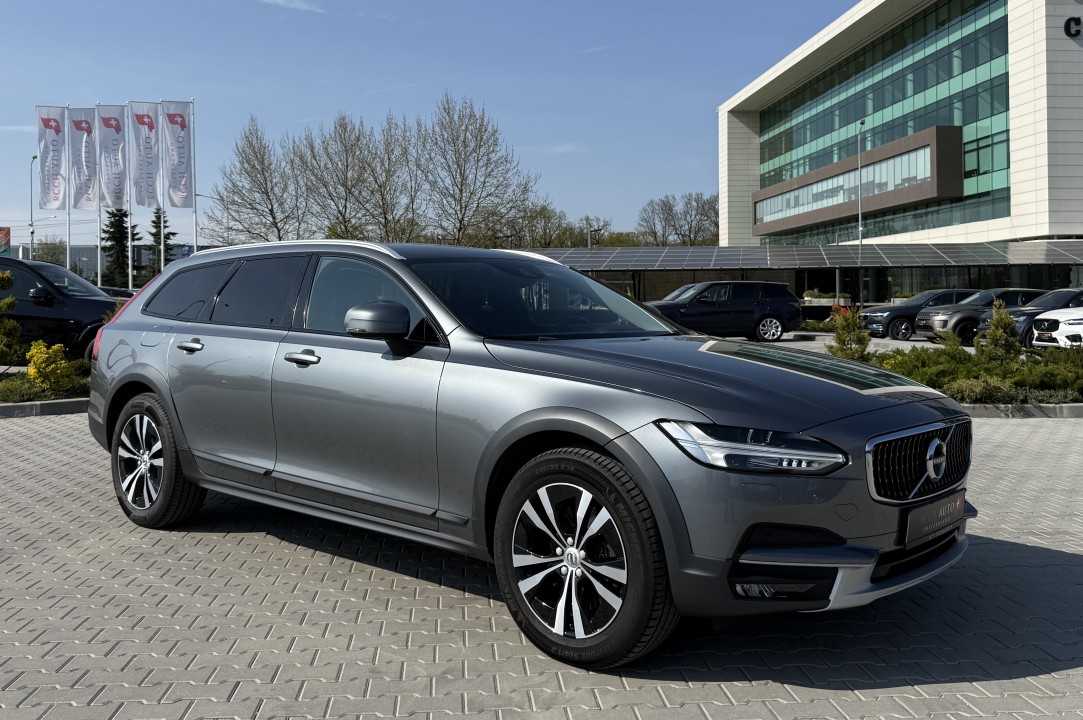 Volvo V90 Cross Country D4 AWD