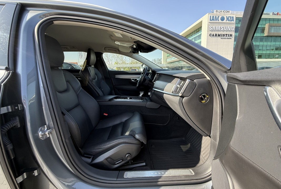 Volvo V90 Cross Country D4 AWD - foto 15