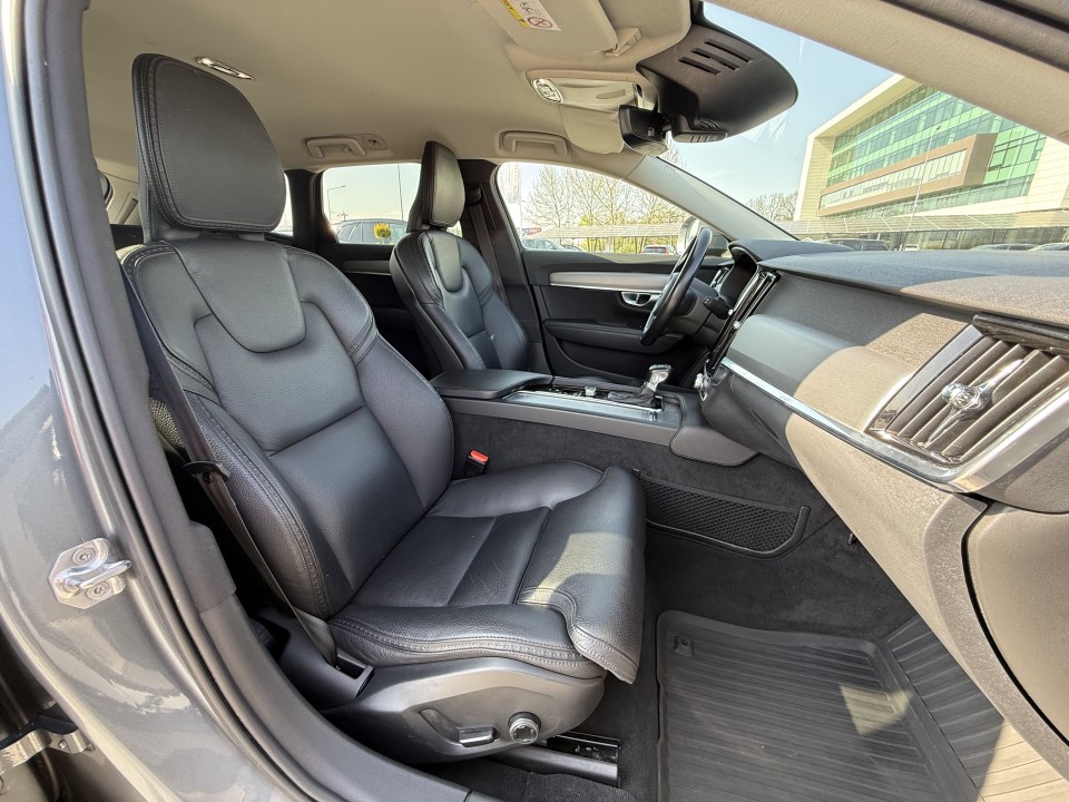 Volvo V90 Cross Country D4 AWD - foto 16
