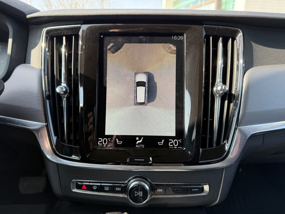 Volvo V90 Cross Country D4 AWD - foto 22