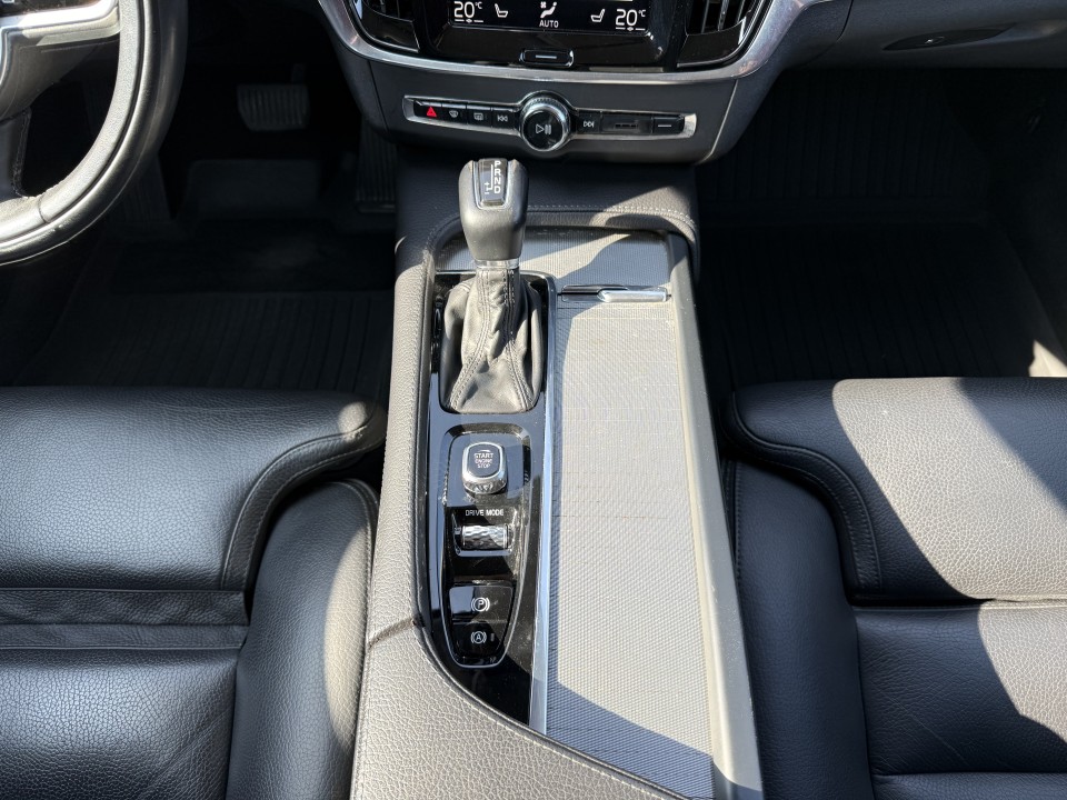 Volvo V90 Cross Country D4 AWD - foto 23