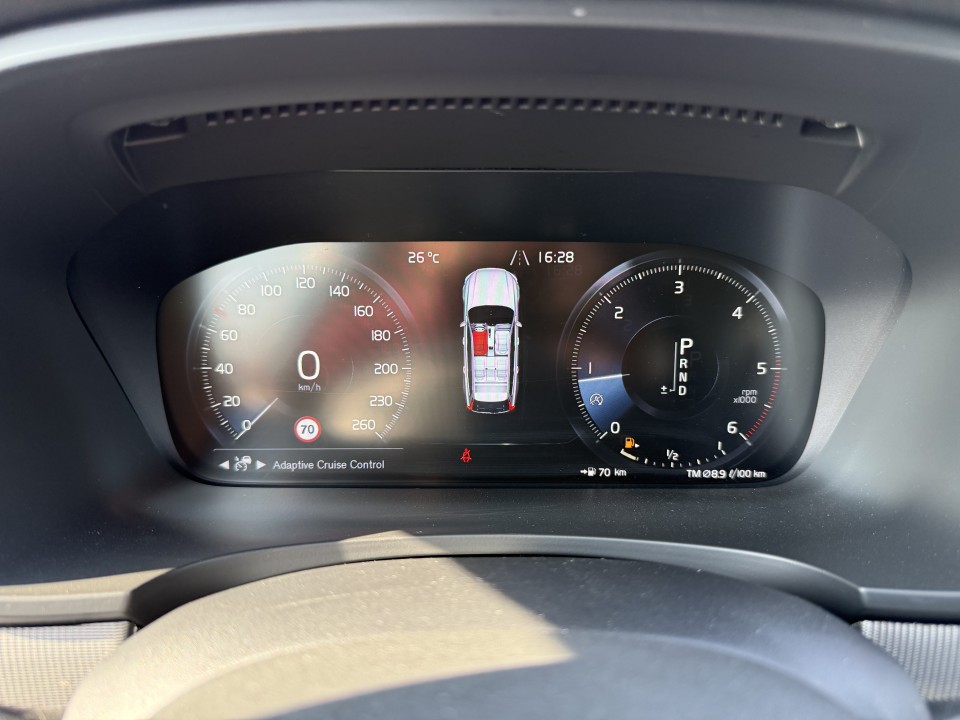 Volvo V90 Cross Country D4 AWD - foto 27