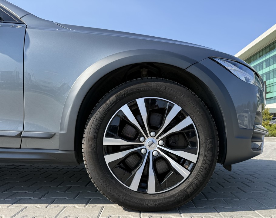 Volvo V90 Cross Country D4 AWD - foto 31