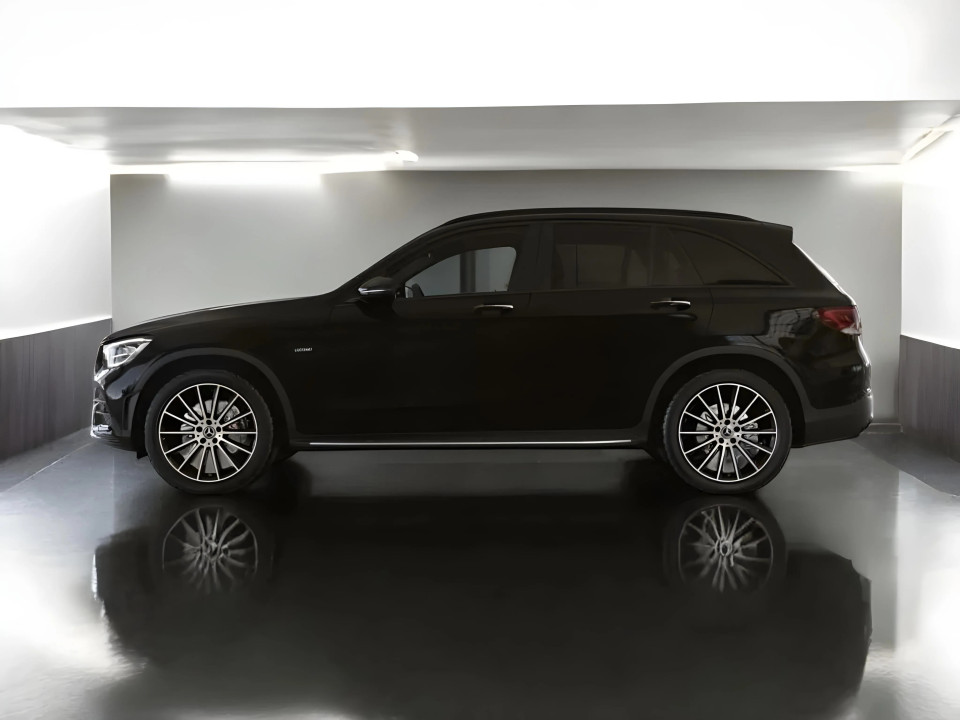 Mercedes-Benz GLC SUV 300e 4MATIC AMG Line (3)