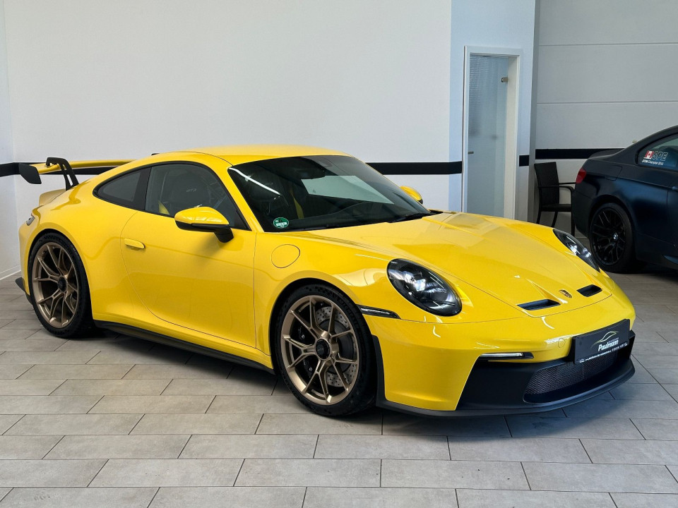 Porsche 911 GT3 PDK (992) (1)