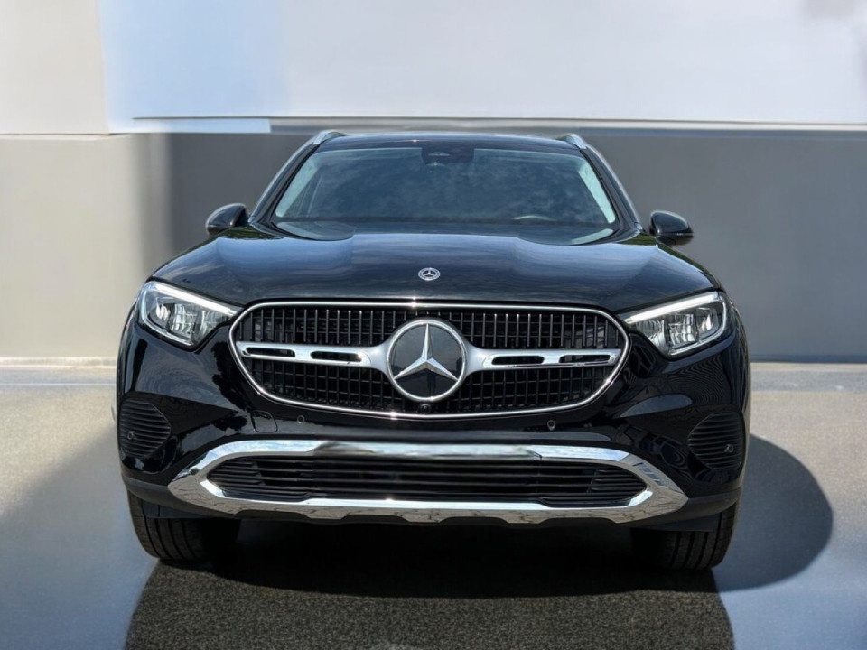 Mercedes-Benz GLC 300e 4MATIC Avantgarde Advanced (2)