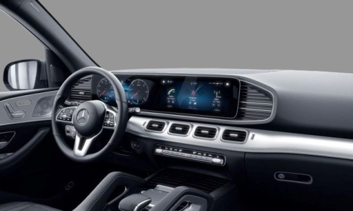 Mercedes-Benz GLE 400d 4MATIC AMG Line - foto 10