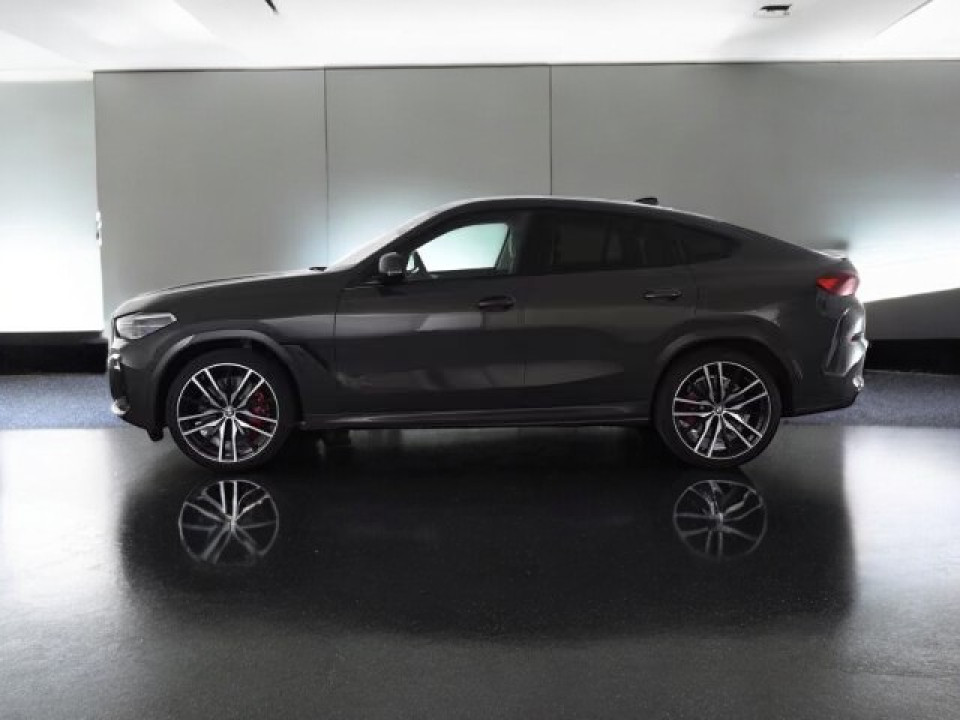 BMW X6 M50i (4)