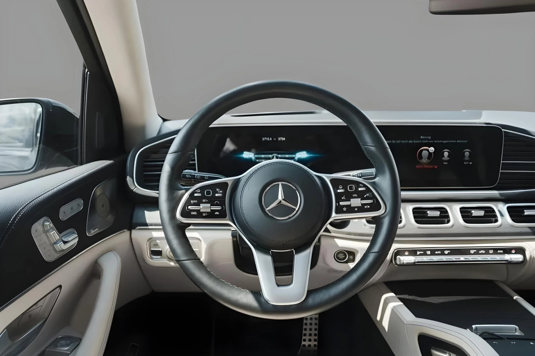 Mercedes-Benz GLS 450 4MATIC AMG Line - foto 10