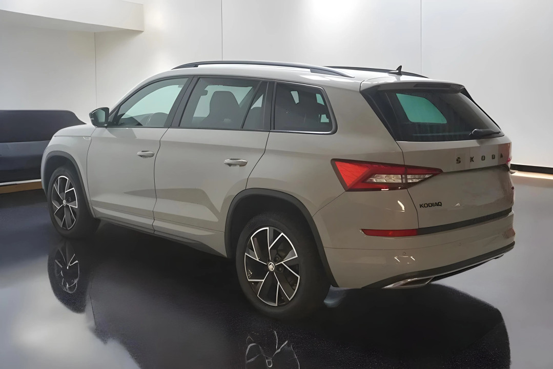 Skoda Kodiaq 2.0 TSI 4x4 Sportline DSG - foto 6