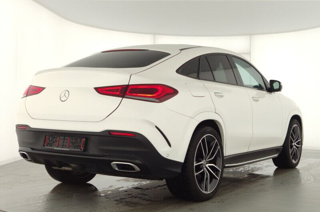 Mercedes-Benz GLE Coupe 300 d 4MATIC MHEV AMG Line (2)
