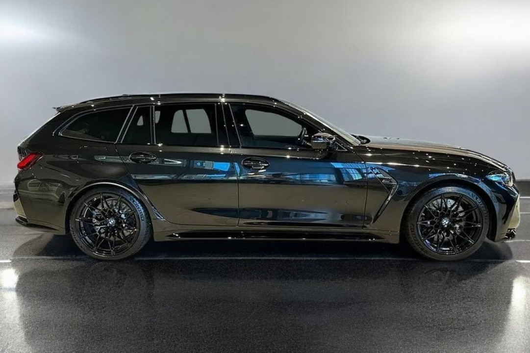 BMW M3 Competition xDrive Touring (4)