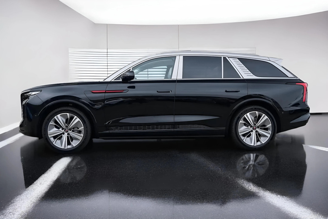 Hongqi E-HS9 President 99 kWh AWD (2)