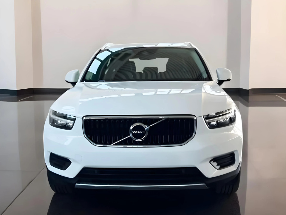Volvo XC 40 T3 Momentum (2)