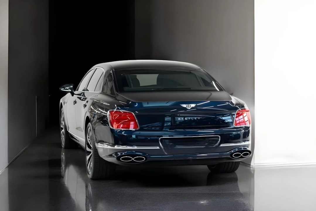 Bentley Flying Spur PHEV (5)