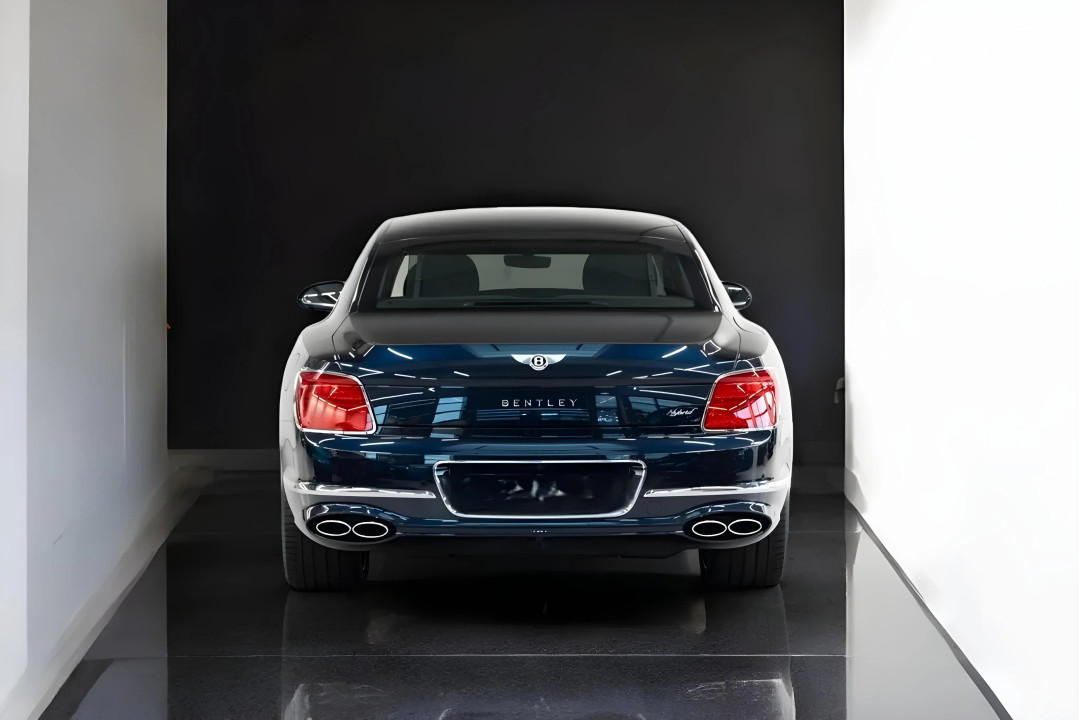 Bentley Flying Spur PHEV (4)