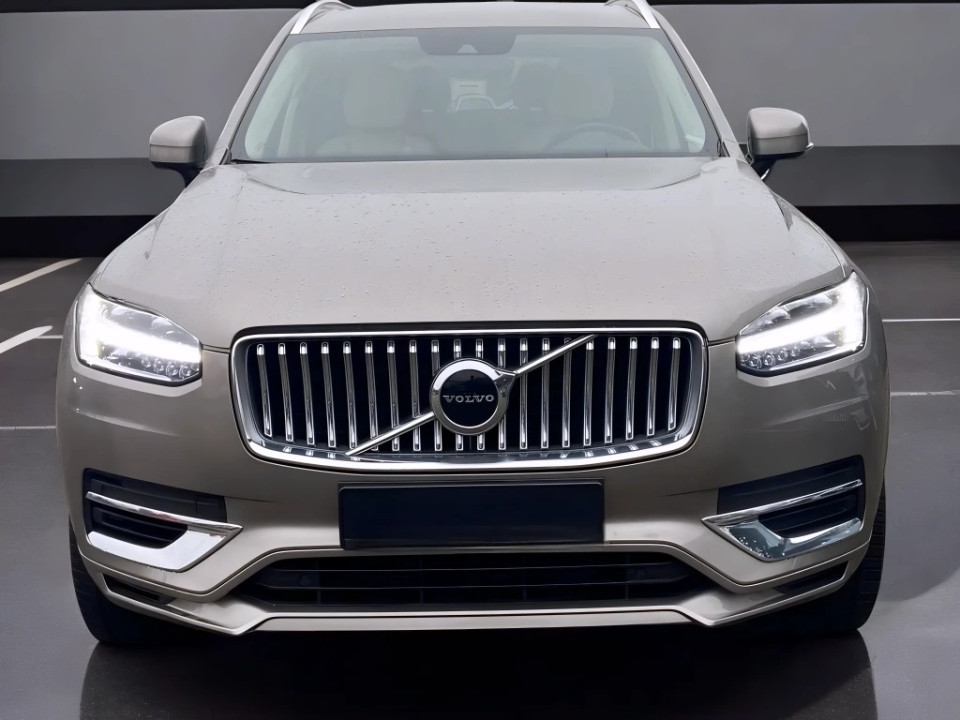 Volvo XC 90 T8 Recharge AWD Inscription (2)