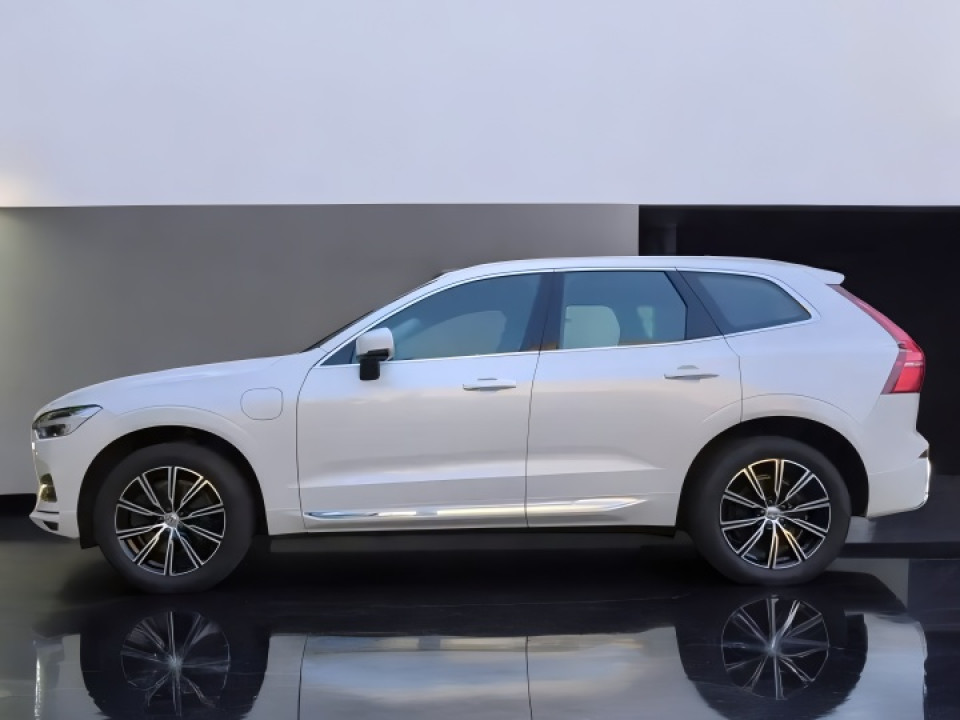 Volvo XC 60 T8 Recharge AWD Inscription (3)