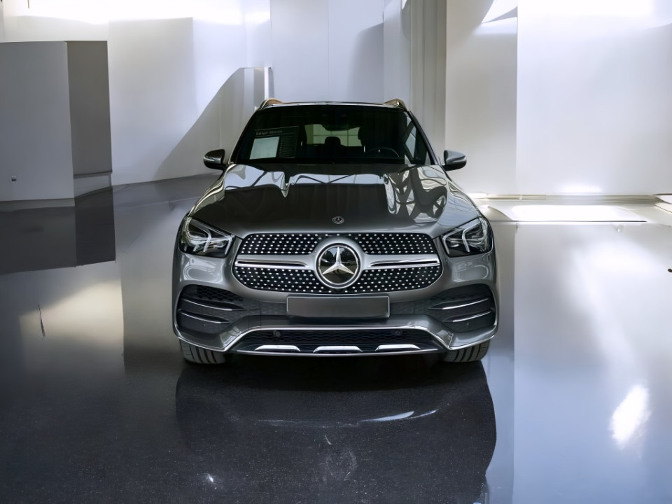 Mercedes-Benz GLE 400d 4MATIC AMG Line (2)