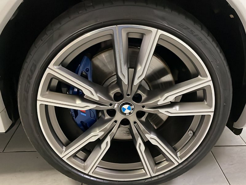 BMW X6 M50i - foto 12