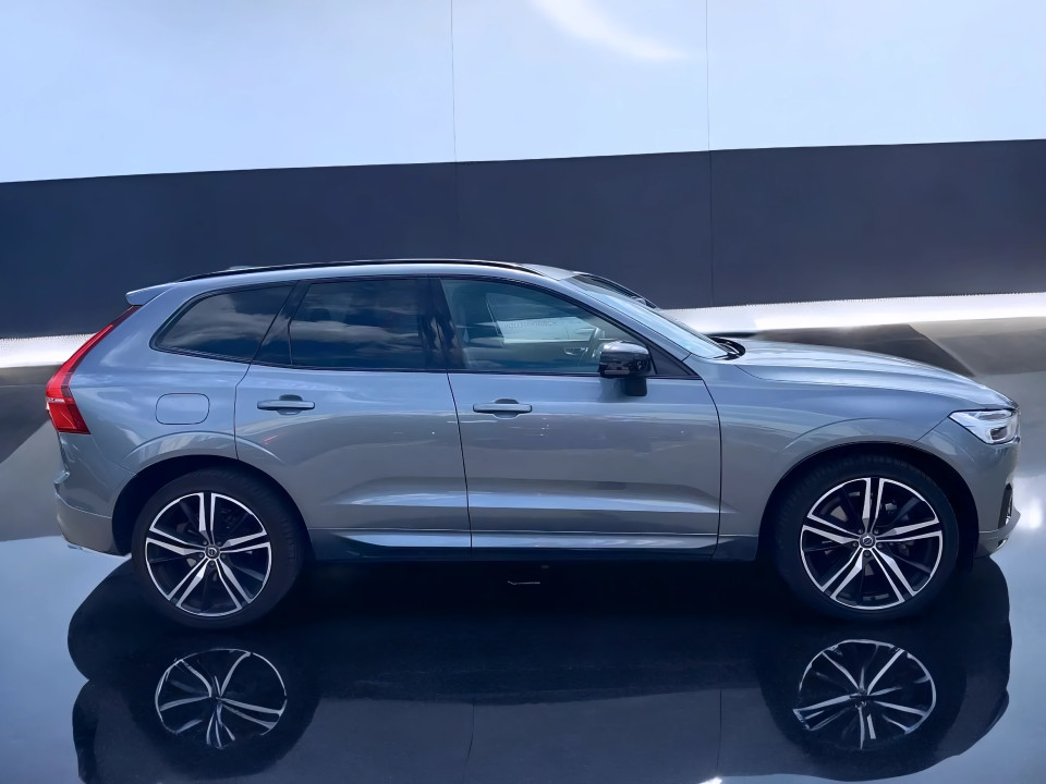 Volvo XC 60 T8 Recharge AWD R-Design (2)