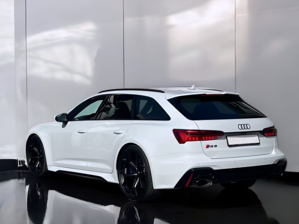 Audi RS6 Avant 70 TFSI Quattro - foto 6