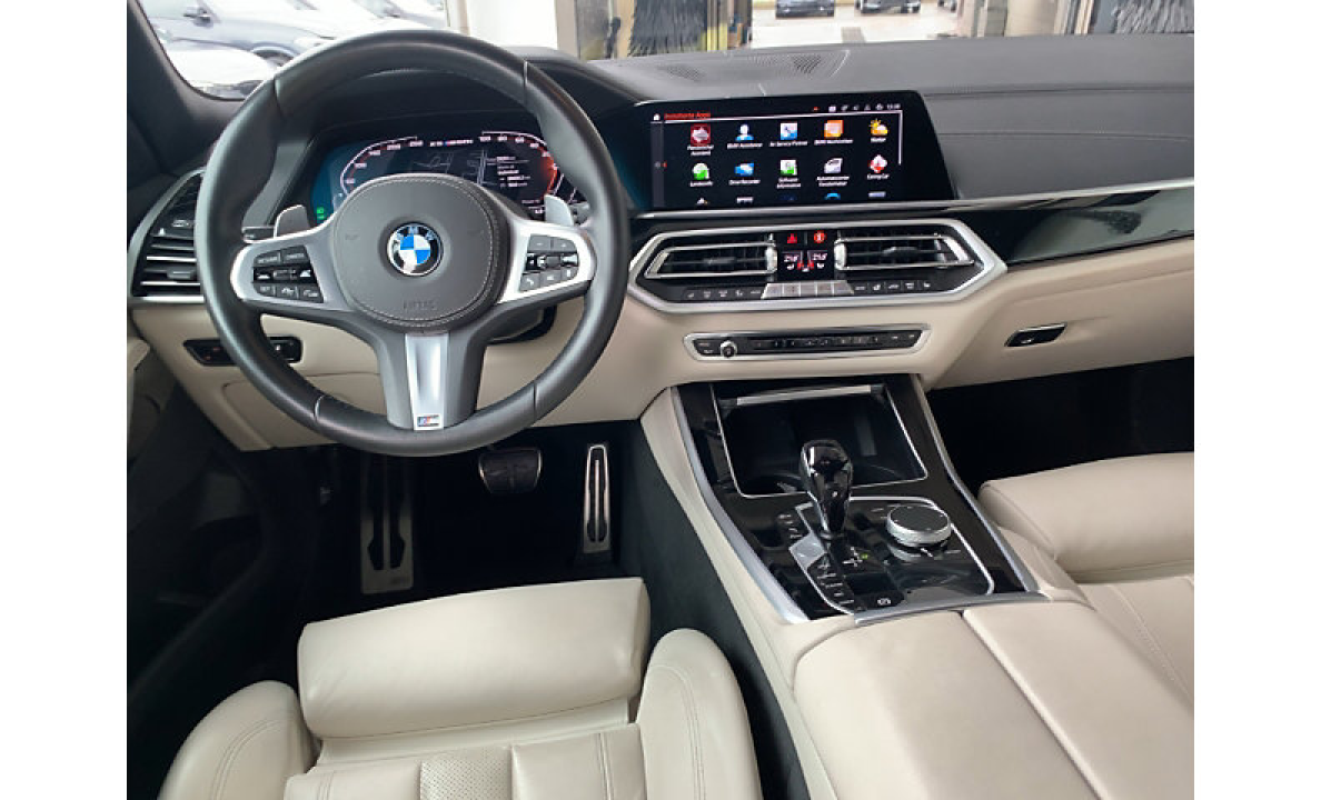 BMW X5 M50i - foto 6
