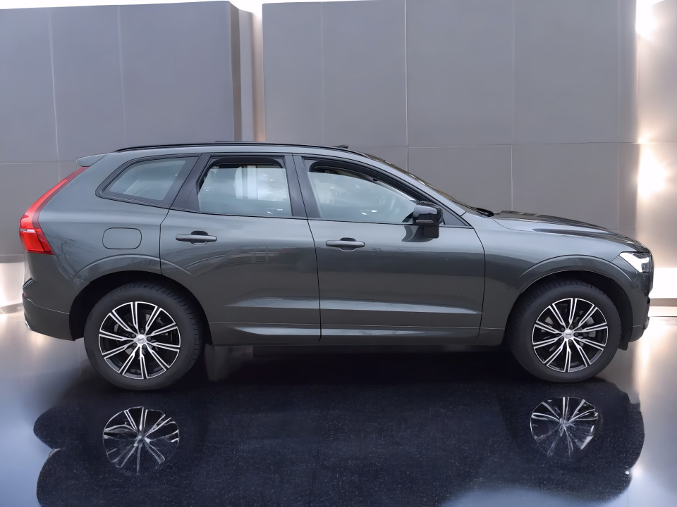 Volvo XC 60 T8 Recharge AWD (2)