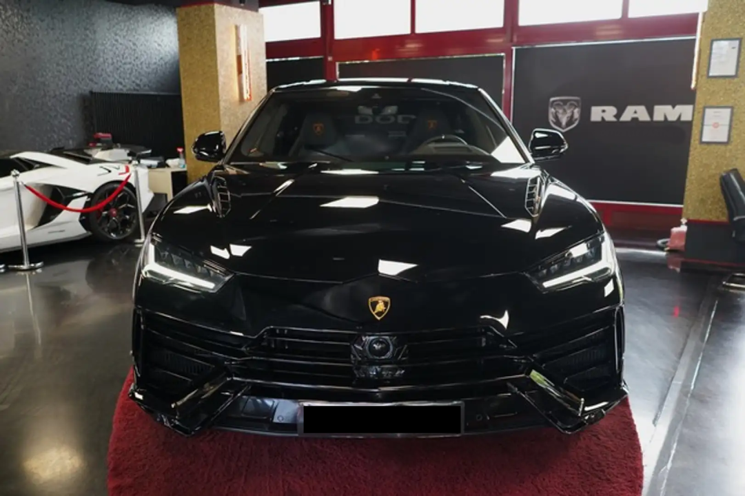 Lamborghini Urus S Carbon 4.0 V8 (2)