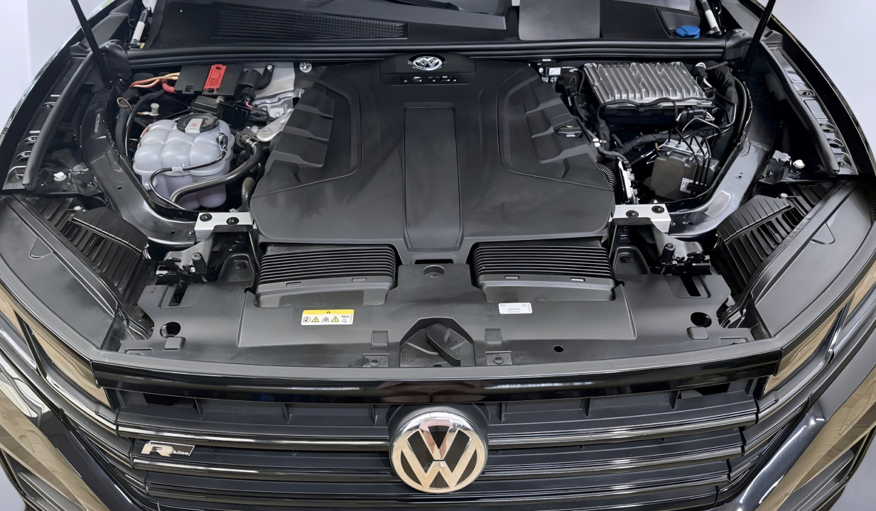 Volkswagen Touareg V6 TDI R-Line - foto 14