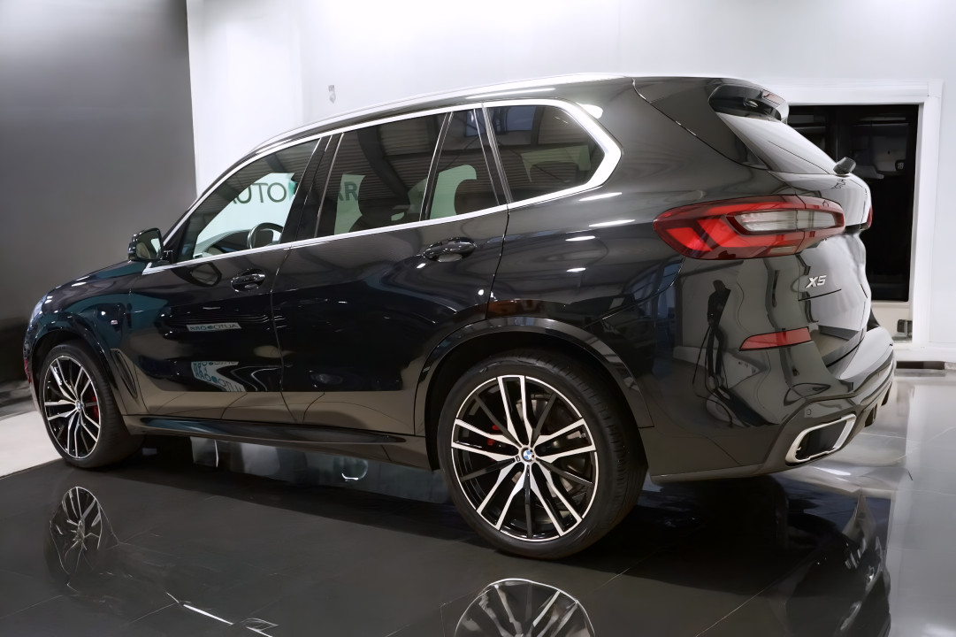BMW X5 xDrive45e M-Sport (5)