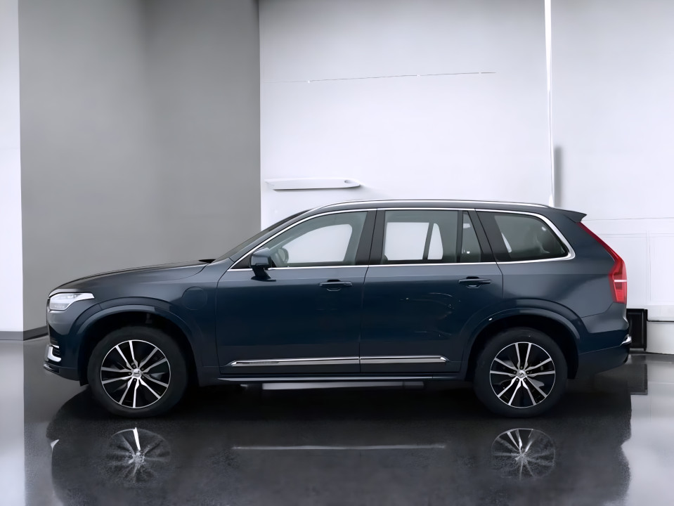 Volvo XC 90 T8 AWD Recharge (2)