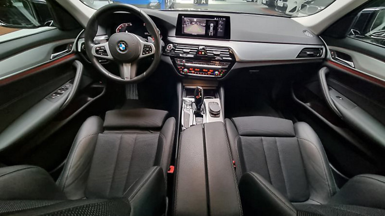 BMW Seria 5 530d xDrive Sport Line - foto 10