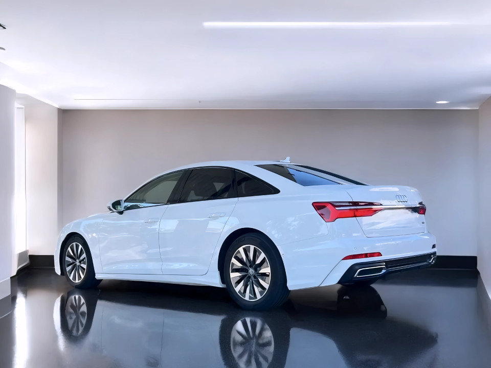 Audi A6 3.0 V6 55 TFSI S-LINE Quattro (3)